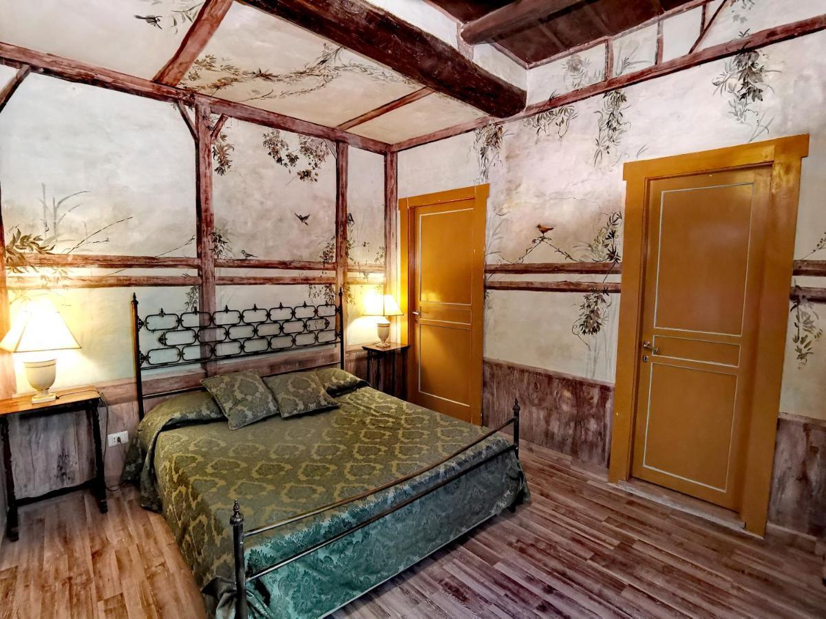 Hotel Vesconte Residenza D'Epoca Dal 1533 à Bolsena Extérieur photo