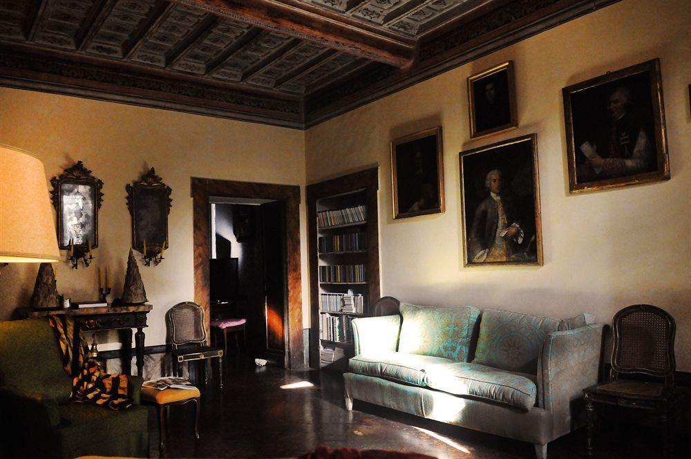 Hotel Vesconte Residenza D'Epoca Dal 1533 à Bolsena Extérieur photo