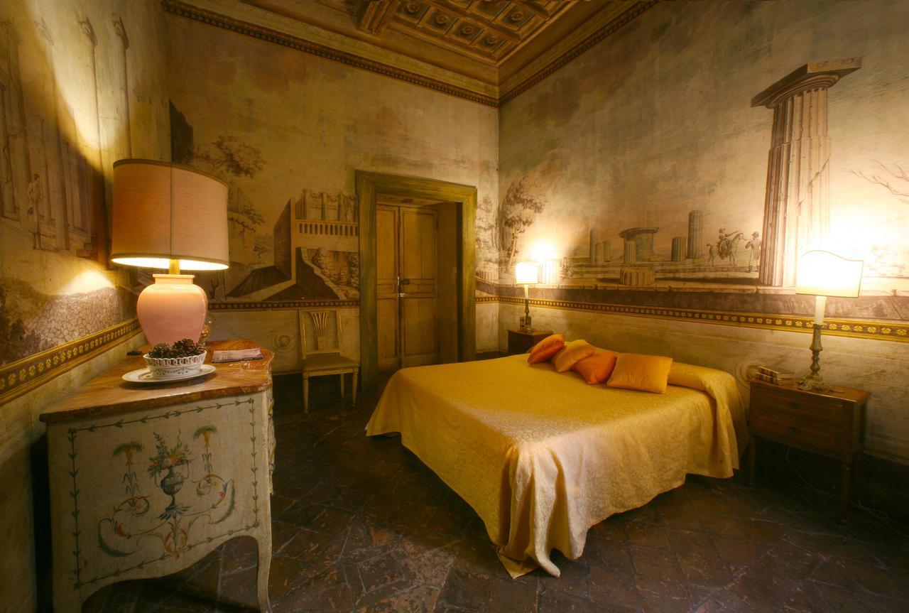 Hotel Vesconte Residenza D'Epoca Dal 1533 à Bolsena Extérieur photo